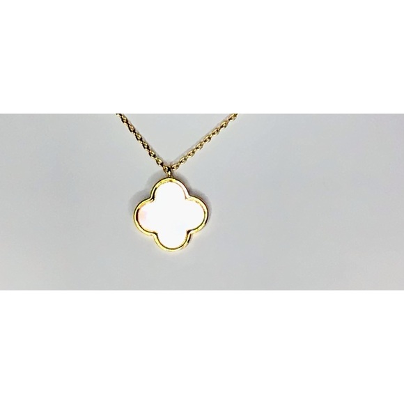 GOLD & MOTHER OF PEARL QUATREFOIL /CLOVER NECKLACE - Picture 2 of 4